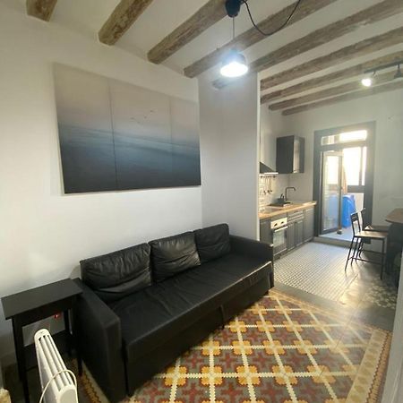 Spacious Modern Apartment In The Vibrant El Raval บาร์เซโลนา ภายนอก รูปภาพ